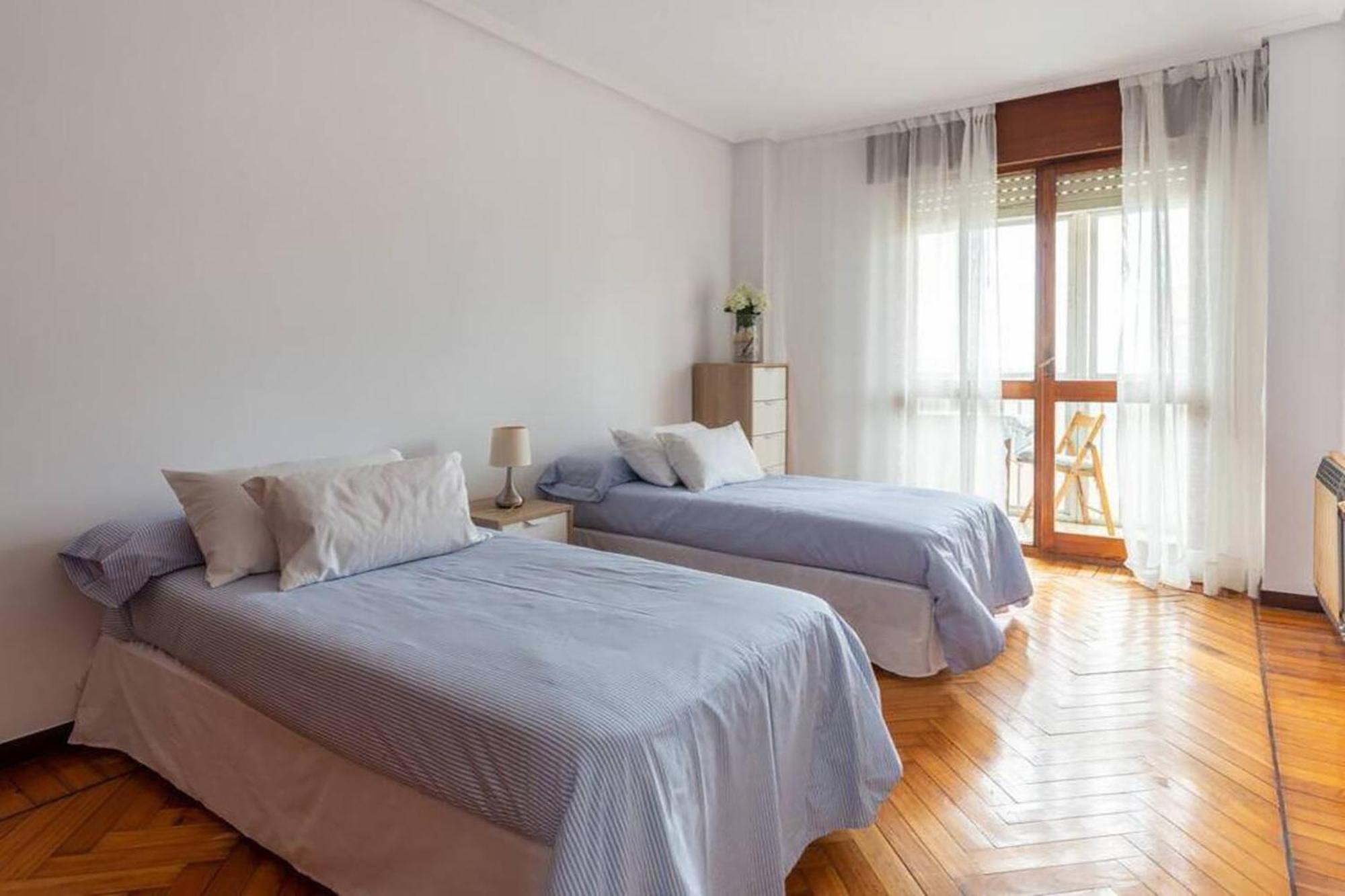 Apartamento En Alto Miranda Con Parking Apartment Santander Luaran gambar